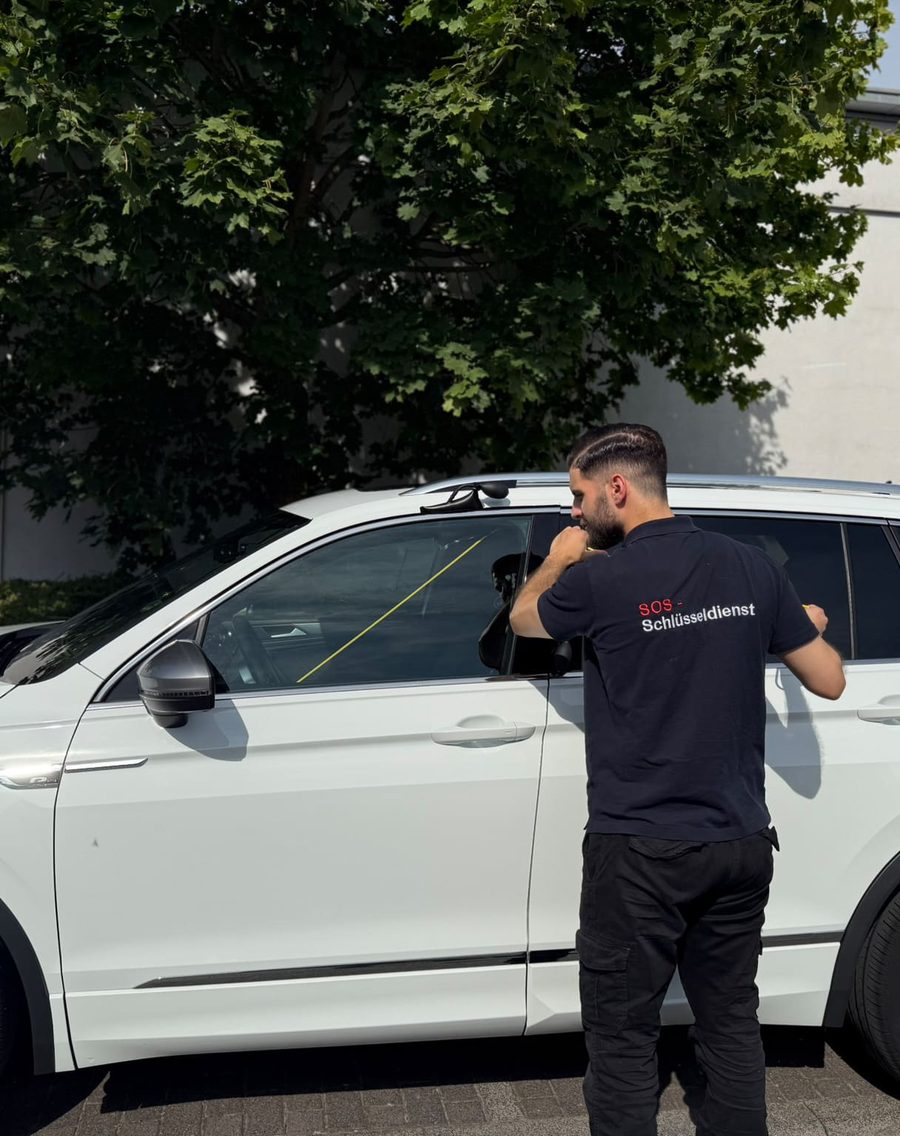 Autoöffnung Frankfurt alle Marken beschädigungsfrei