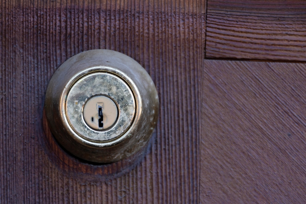Sekundenkleber im Türschloss – Professionelle Hilfe vom SOS Schlüsseldienst