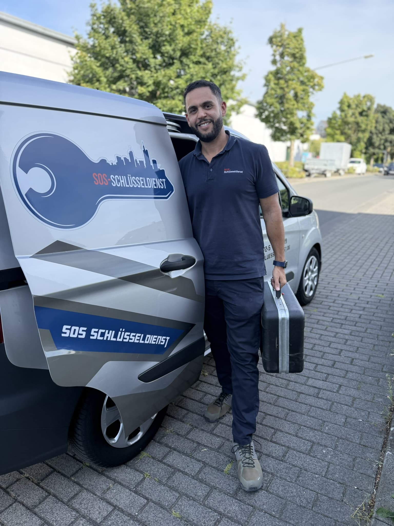 Türöffnung Frankfurt Nordend-Ost beschädigungsfrei – SOS Schlüsseldienst Festpreis